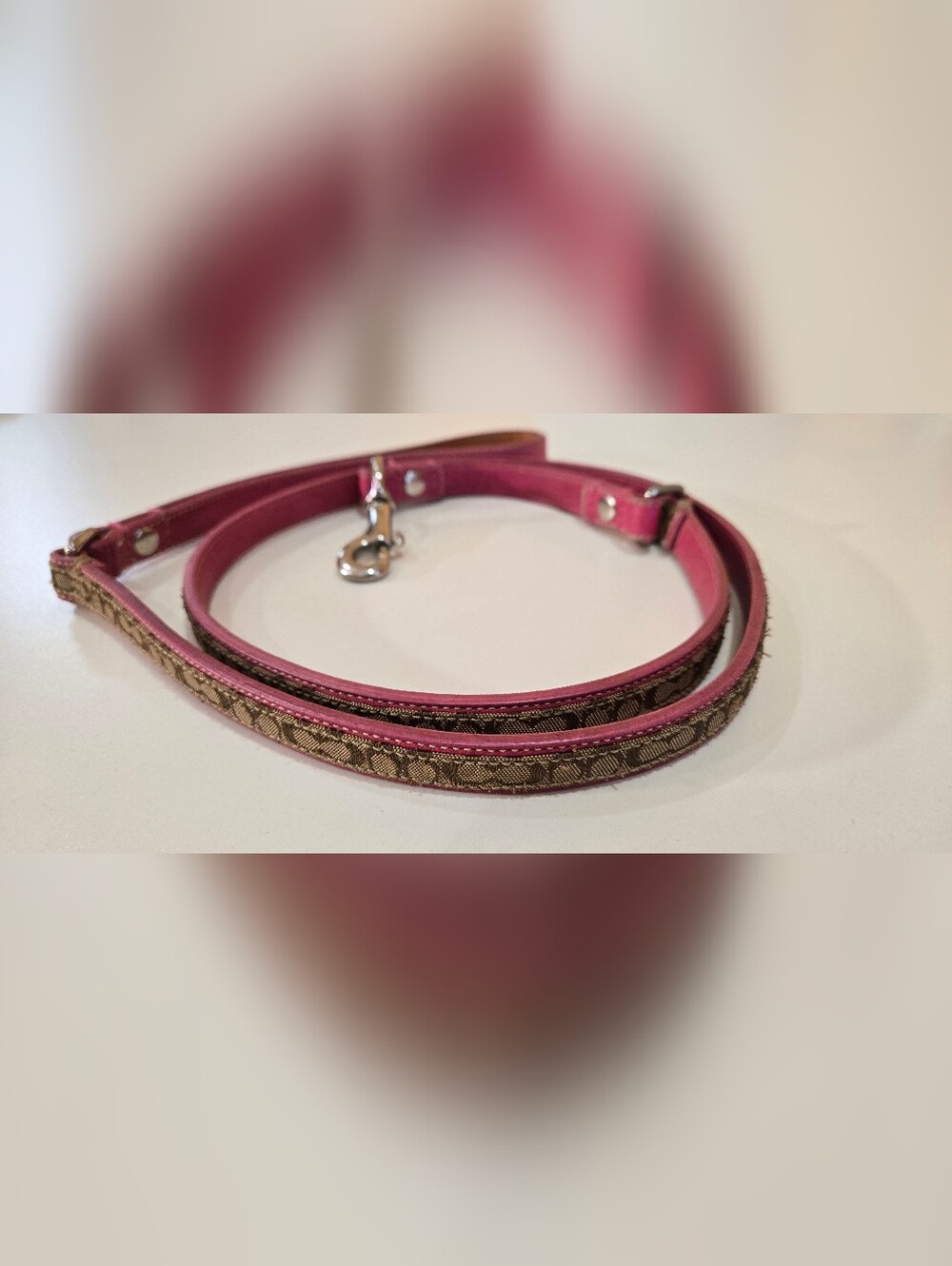 COACH PINK SIGNATURE EXTRA SMALL DOG LEASH